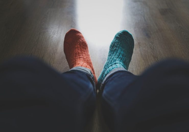 Calcetines dispares como símbolo de caos, cambio, oportunidad